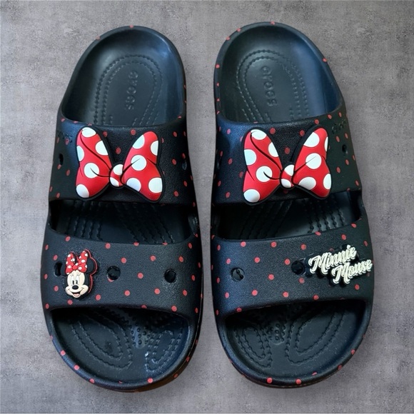 Crocs Minnie Mouse Clogs For Adults - NWOT - Picture 1 of 4